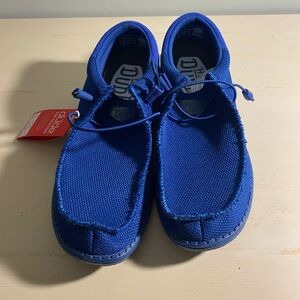 NWT Hey Dude Wally Knit Slip-On Shoes in Blue